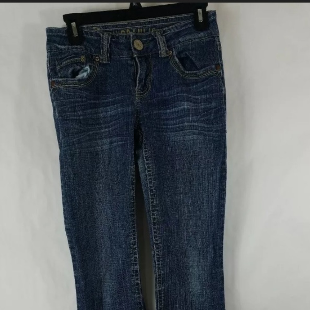 Hydraulic Lola Boot Cut 5/6 short 28” inseam jeans frayed hems